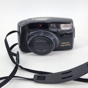 Pentax Zoom 105-R 35mm Film Camera AF 38-105mm Lens Black Point and Shoot